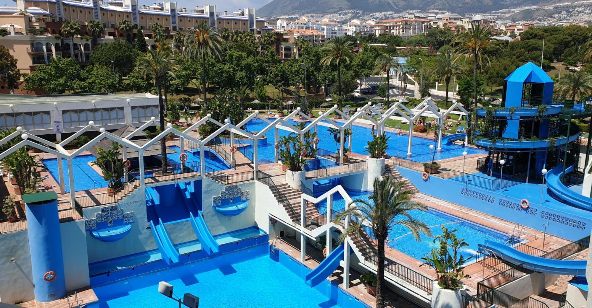El Estudio De La Playa Benalbeach Holidays Deluxe Benalmadena Exterior photo