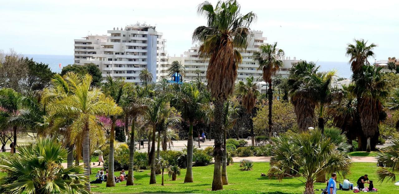 El Estudio De La Playa Benalbeach Holidays Deluxe Benalmadena Exterior photo