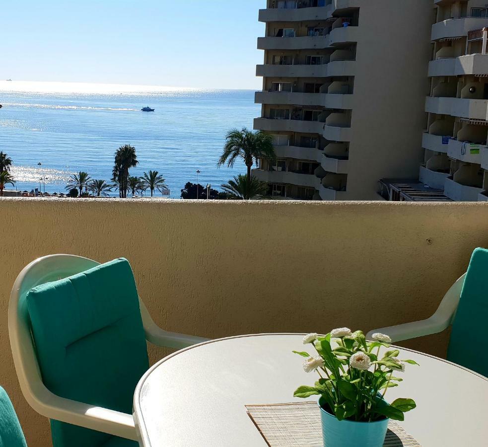 El Estudio De La Playa Benalbeach Holidays Deluxe Benalmadena Exterior photo
